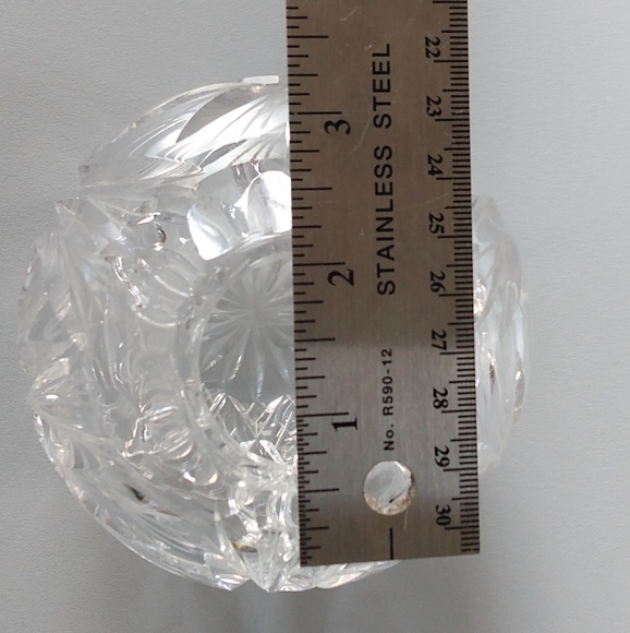 Round 4 Inch Pinwheel Crystal Bowl - Picture 2 of 10